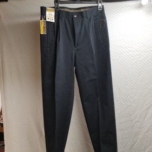 437 - Savane 33W 30L Deep Dye Wrinkle Free Slacks